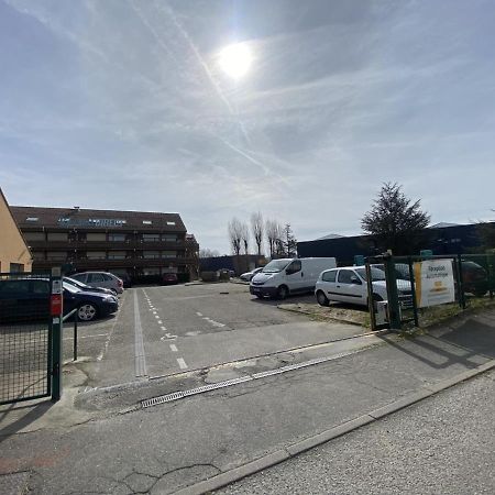 Premiere Classe Lyon Sud - Chasse Sur Rhone Exterior photo